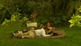 Hete brunette klassieke pornoster Nevaeh Ashton hard geneukt in de tuin snapshot 12