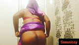 Sexig indisk sonu sissy strippning snapshot 6