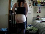 Assolo in webcam con una milf grassa che scuote il suo grosso culo snapshot 5