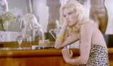 Brigitte Lahaie NUE dans un film 1980 snapshot 3