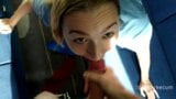 Pancutan mani berganda dalam mulut untuk pengembara comel di atas kereta api snapshot 20