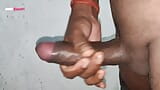 Chico indio masturbándose después de salir de la escuela snapshot 14