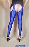 Femboy mit dickem arsch in Ouvert leggings und transen höschen und sexy high heels snapshot 2