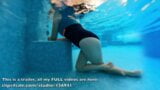 Jacuzzi, Wasser-Masturbation und öffentlicher Pool Orgasmus mit gekreuzten Beinen snapshot 5