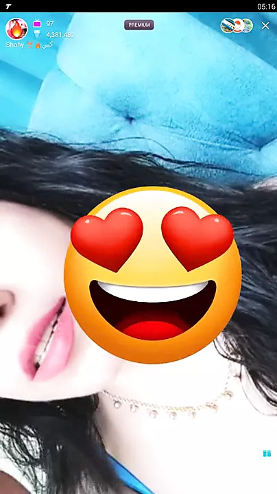 Ikkita klitorisi bolgan qiz (foto)