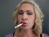 Dangling Mature Milf Smoker Up Close snapshot 4