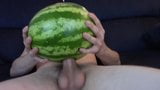 Eine Wassermelone ficken snapshot 10