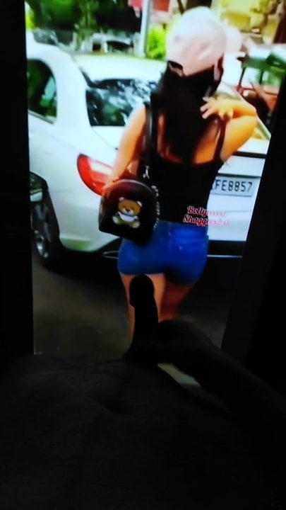 Nora Fatehi cumtribute seksi Gaand Pe Garam Muth Ki Barish