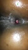 Una teenager giamaicana si fa aprire un piccolo buco del culo snapshot 7