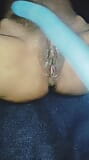 Une bhabhi desi indienne baise avec un ballon snapshot 13