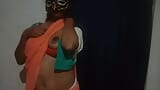 Srilankan sexy girl Ware sari and open her bobo,Hot girl some acting her clothes removing, sexy women  episode snapshot 11