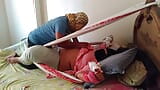India adolescente de 18 años casada hermanastra atada a su cama follada duro por extraño mientras su marido no estaba en casa, entonces ella monta snapshot 2