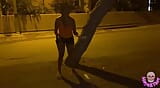 Quente menina com tranças na rua fodida duro com uma gozada interna snapshot 2