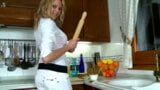 Na cozinha com uma garota francesa gostosa! snapshot 2