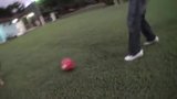 Mädchen spielen Fußball und Gruppensex snapshot 2