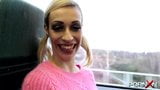 Blonde Chessie Kay loopt in een natte broek snapshot 12