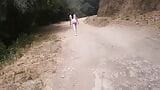 Me encuentro una hermosa chica con un culazo increible en el bosque y me la follo snapshot 2