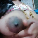 indian desi bhabi show boobs snapshot 4