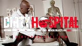 Ich spiele Doktor und Krankenschwester mit Yoha Pice und Greg im DirtyHospital snapshot 1