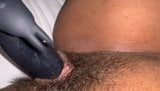 Masturbare cu vibrator în timp ce face sex snapshot 9