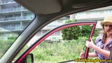 Hitchhiking tuổi teen đặt cô ấy lớn titties đến rất tốt sử dụng snapshot 2