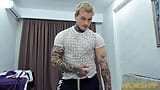 Cơ bắp tatted jock flexing khỏa thân snapshot 1