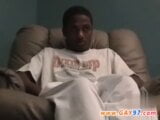 Гей в душе отсасывает чернокожим парням в любительском видео! snapshot 11