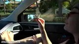 Tu doigtes Lenna Lux dans la voiture (style POV) snapshot 3