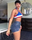 Sexy Dominican booty in shorts snapshot 3