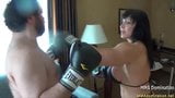 Boxe miste - Beatdown di ragazze muscolose snapshot 2