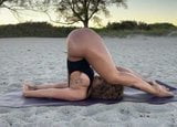 yoga en la playa snapshot 7