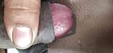 Un mécanicien a trouvé les chaussures de l'enseignant sur le plancher de sa voiture snapshot 5