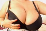 Huge natural breasts on playful milf snapshot 3