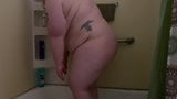 Bbw en bhm onder de douche snapshot 1