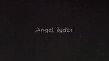 La nuova ragazza Angel Ryder viene scopata da Laz Fyre Oiled Angel snapshot 1