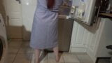 Femme de ménage, journée de nettoyage snapshot 4