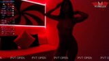 Striptease dans les ombres rouges snapshot 14