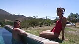 Wunderschöne brünette rettungsschwimmerin wird am pool doggystyle gefickt snapshot 2