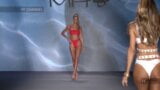 Spectacle de bikini - sexy snapshot 2