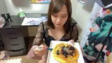 Sprinkle semen on blueberry cake and eat snapshot 8