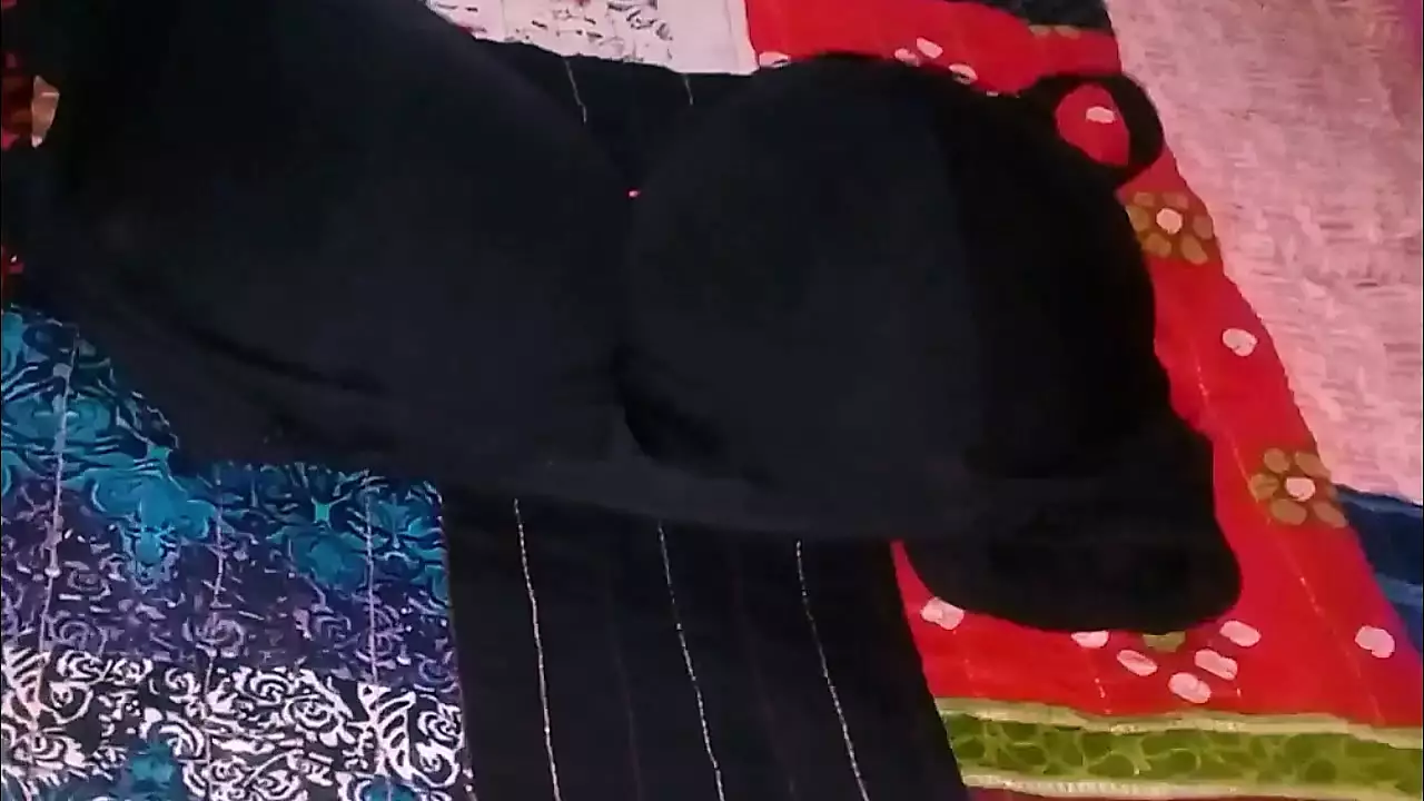 Bhabir bra niye moja kori