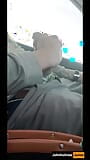 johnholmesjunior filmt spermaladung während der fahrt auf der autobahn, zeitlupe snapshot 6