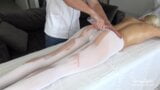 Evde masaj terapisti genç bir kızı sert sikiyor snapshot 3
