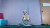 Yoga Principiante transmisión en vivo Latina Flash Tetas snapshot 8