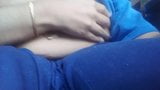 Juega con las ricas tetas de un gordo snapshot 1