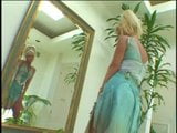 Une super MILF blonde en action anale (camaster) snapshot 1