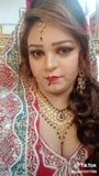 Desi sposa clevrage snapshot 3