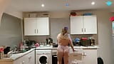 Cooking, cleanig and vaping NAKED!! snapshot 18