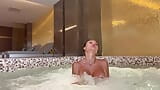 莫妮卡福克斯在按摩浴缸里自慰并潮吹 snapshot 4
