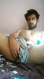 Ragazzo asiatico si masturba snapshot 7